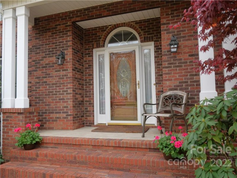 Property image 3 at 220 35th Avenue, Hickory, NC 28601