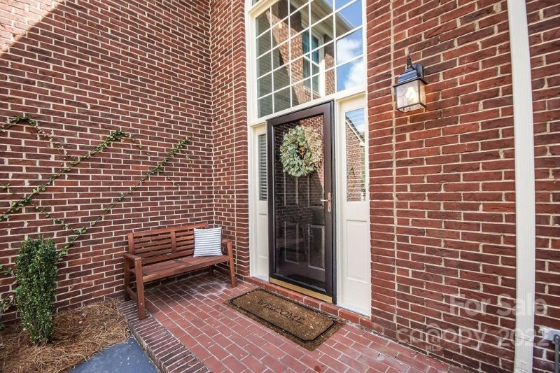 Property image 3 at 10418 Pullengreen Drive, Charlotte, NC 28277