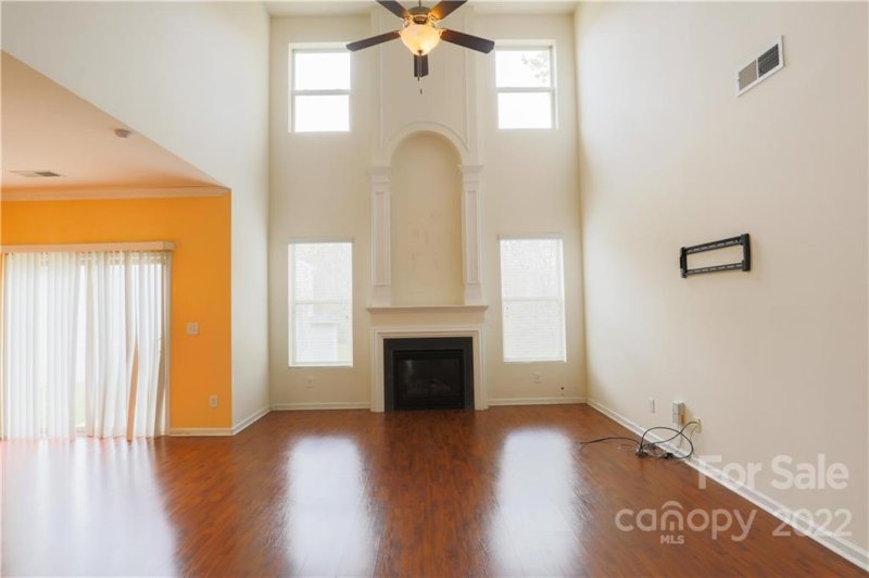 Property image 3 at 420 Rook Road, Charlotte, NC 28216