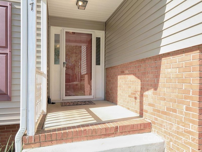 Property image 5 at 917 Oakridge Drive, Mooresville, NC 28115