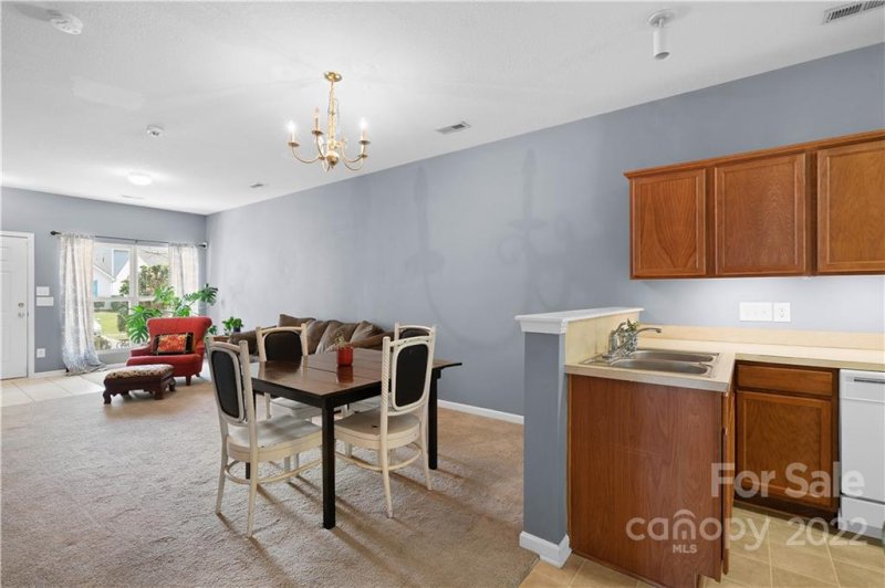 Property image 2 at 2719 Meadow Knoll Drive, Charlotte, NC 28269