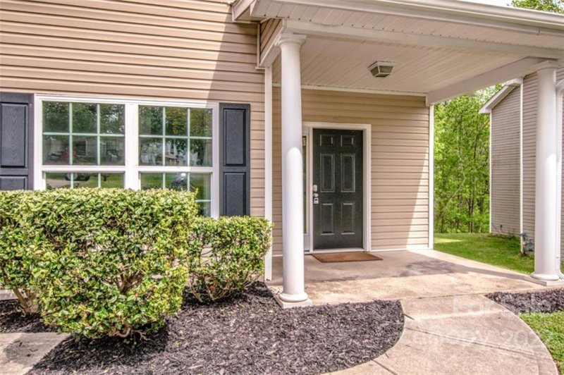 Property image 3 at 7332 Icon Way, Charlotte, NC 28216