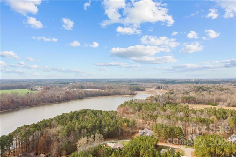 Property image 2 at 513 Sunset Pointe Drive, Salisbury, NC 28146