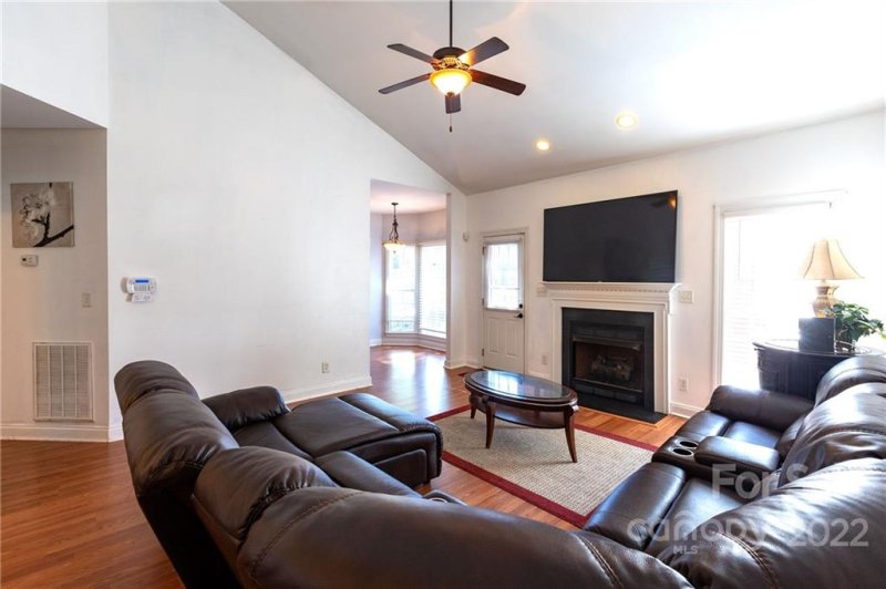 Property image 4 at 212 Victoria Circle, York, SC 29745