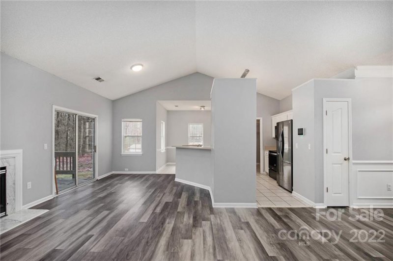 Property image 4 at 545 Dannyn Grove Court, Charlotte, NC 28214