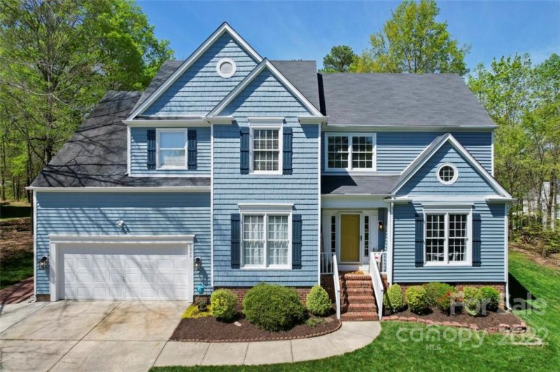 7689 Orchard Park Circle