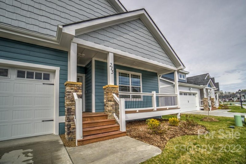 Property image 4 at 215 Leyland Circle, Hendersonville, NC 28792