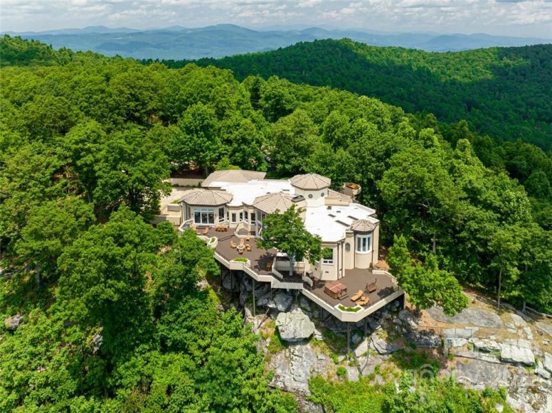 501 Sunset Ridge Drive