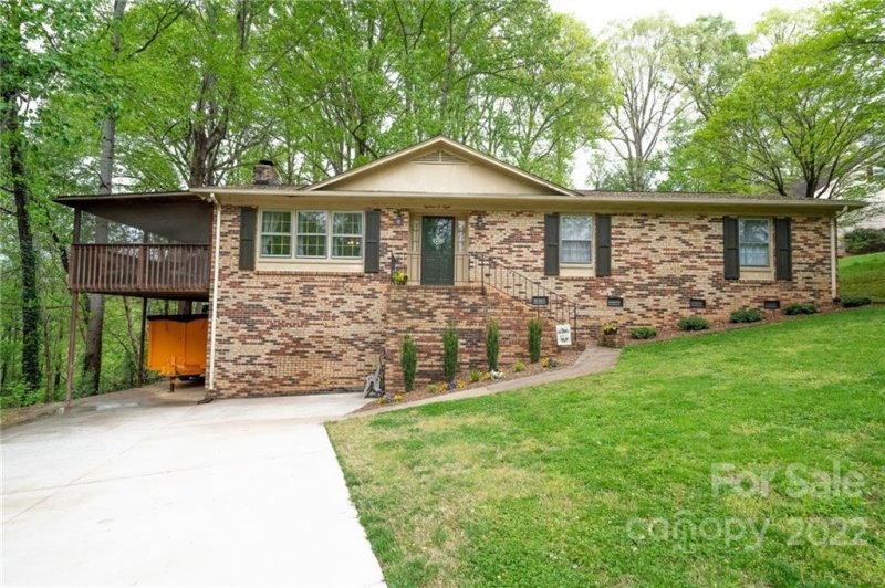 Property image 3 at 1808 Alpine Lane, Gastonia, NC 28054