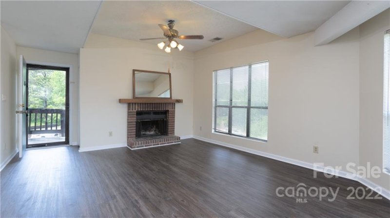 Property image 3 at 8093 Cedar Glen Drive, Charlotte, NC 28212