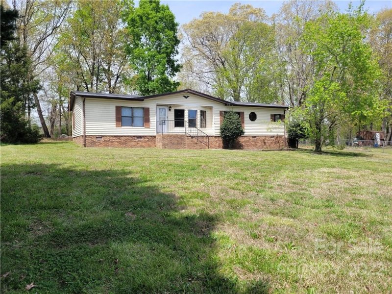 Property image 2 at 5215 Willow Run Drive, Monroe, NC 28110