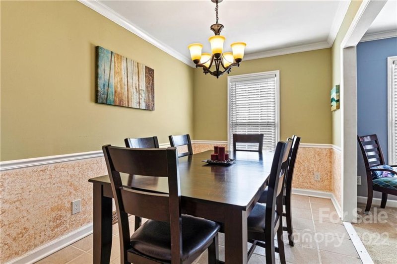 Property image 5 at 401 Beverly Circle, Charlotte, NC 28270