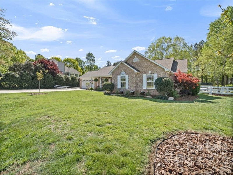 Property image 2 at 175 Stumpy Creek Road, Mooresville, NC 28117