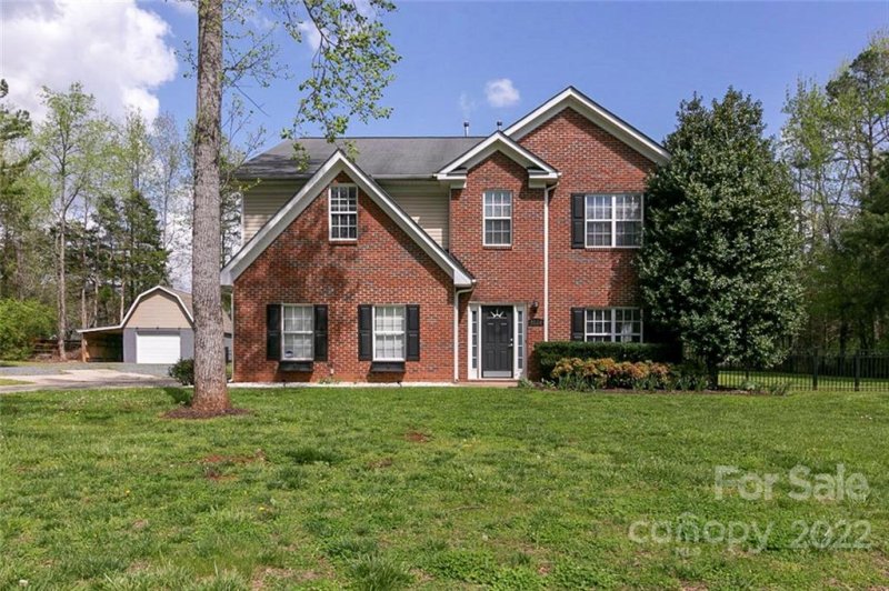 9124 Leah Meadow Lane