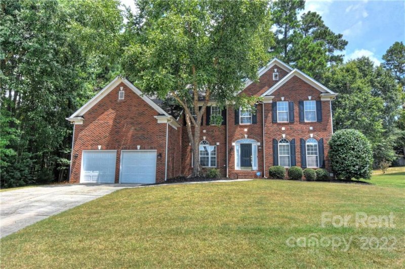 10496 Gunnison Lane