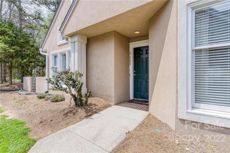 Property image 3 at 9204 Ravenwing Drive, Charlotte, NC 28262