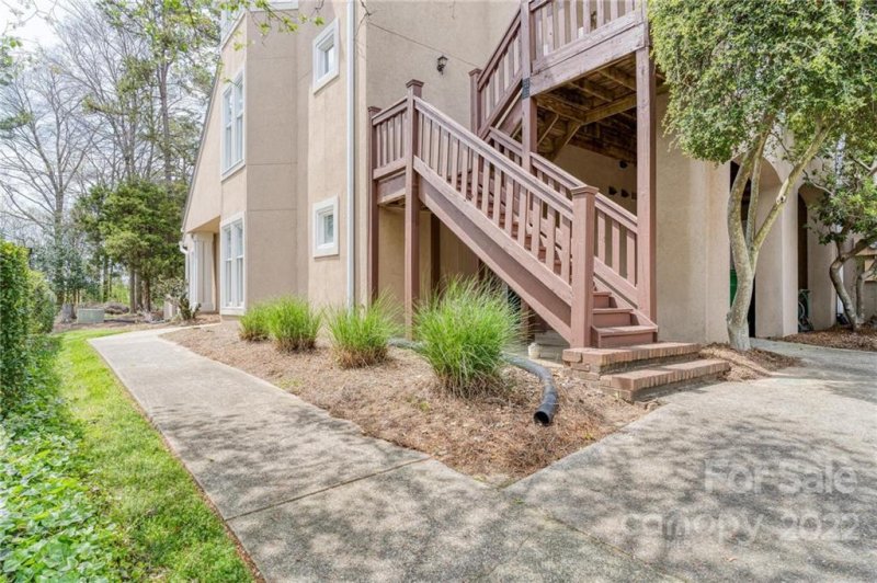 Property image 5 at 9204 Ravenwing Drive, Charlotte, NC 28262