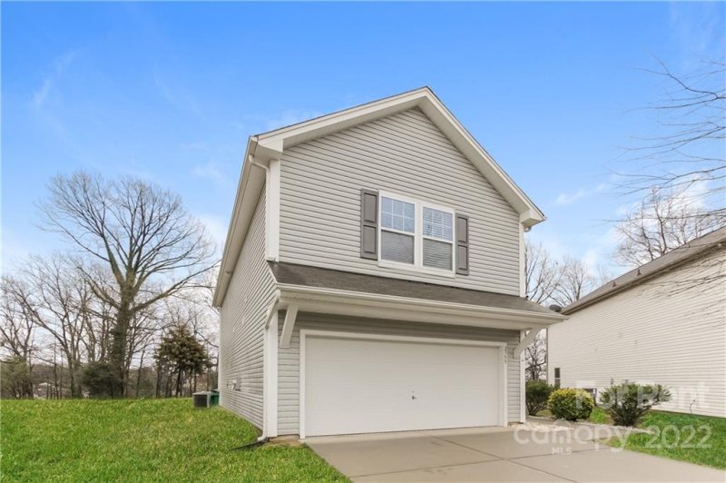 Property image 3 at 2755 Bramble Ridge Court, Charlotte, NC 28215