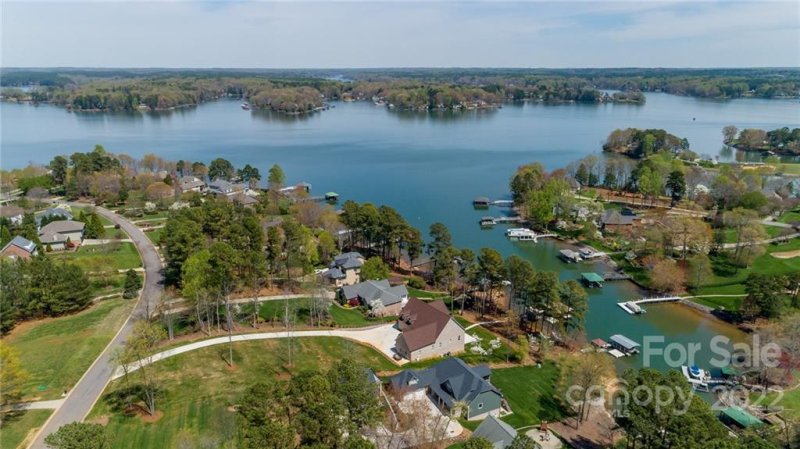 Property image 3 at 2597 Penngate Drive, Sherrills Ford, NC 28673