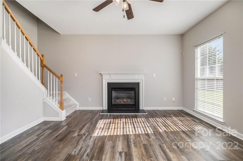 Property image 3 at 5915 Barefoot Lane, Concord, NC 28025