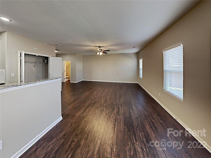 Property image 4 at 1118 Blue Topaz Drive, Dallas, NC 28034