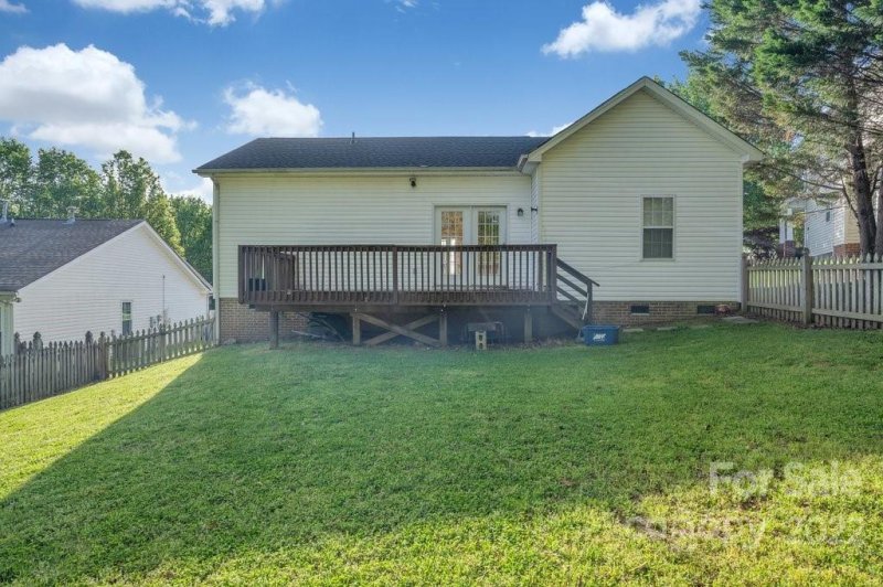 Property image 2 at 737 Continental Drive, Concord, NC 28025