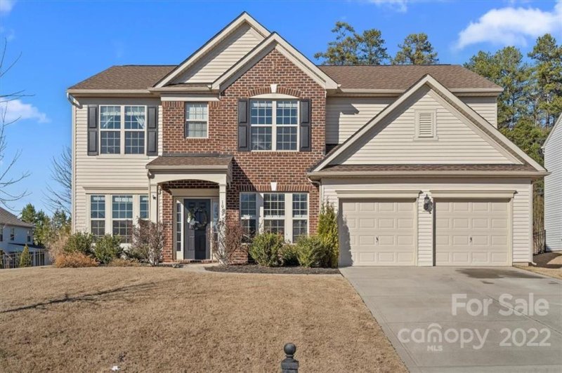 1012 Ivey Court