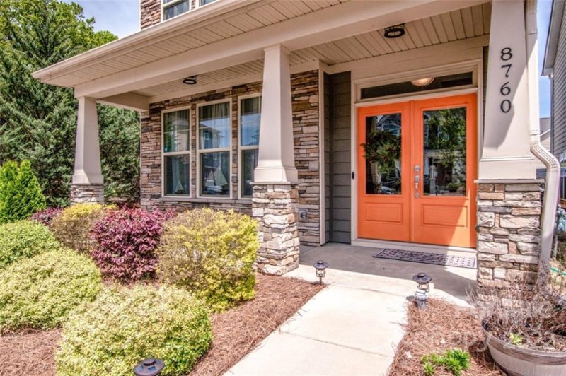 Property image 2 at 8760 Aspinwall Drive, Charlotte, NC 28216