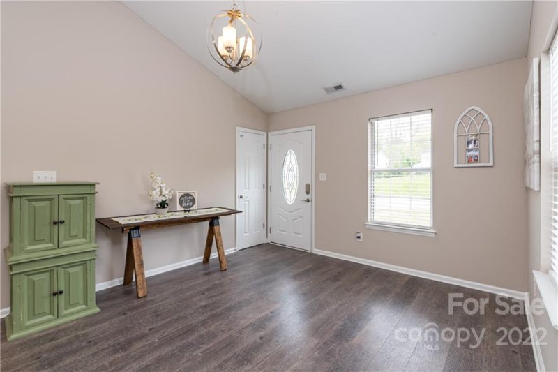 Property image 2 at 11018 Astoria Drive, Charlotte, NC 28262