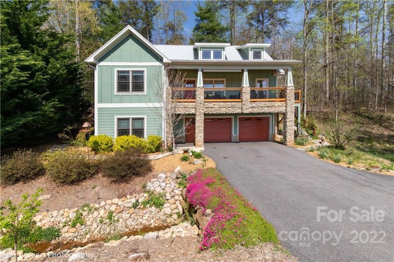 4 Carvers Creek Drive