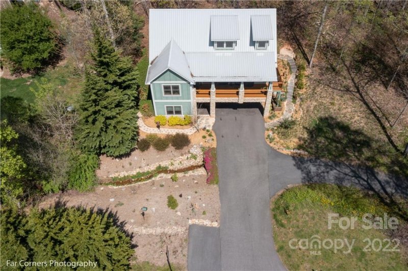Property image 4 at 4 Carvers Creek Drive, Asheville, NC 28806