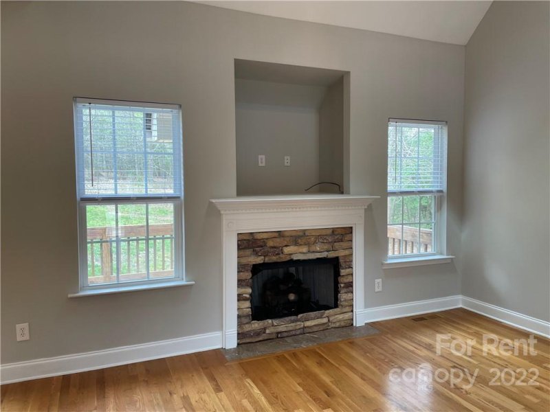 Property image 4 at 1895 Lynmore Drive, Sherrills Ford, NC 28673