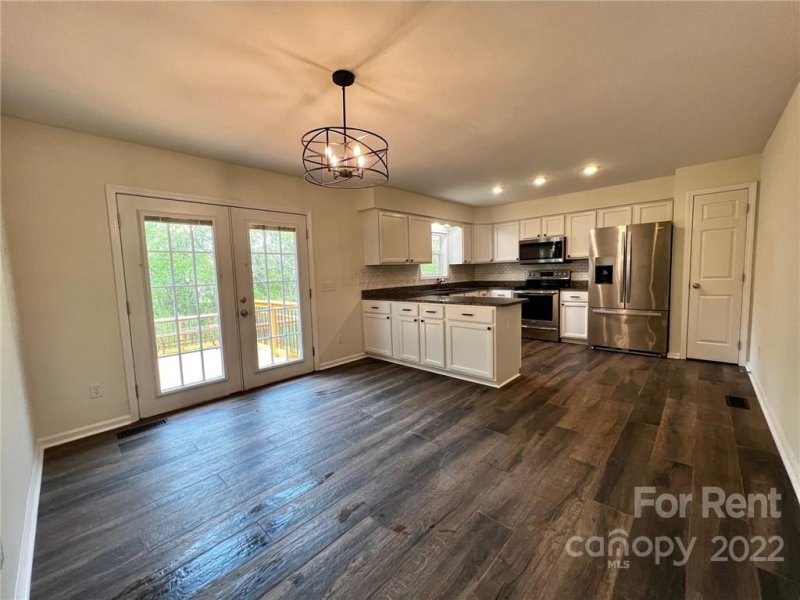 Property image 3 at 926 Polk Street, Charlotte, NC 28206