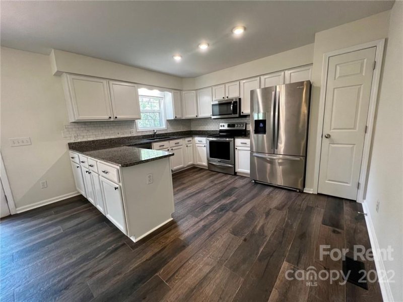 Property image 4 at 926 Polk Street, Charlotte, NC 28206