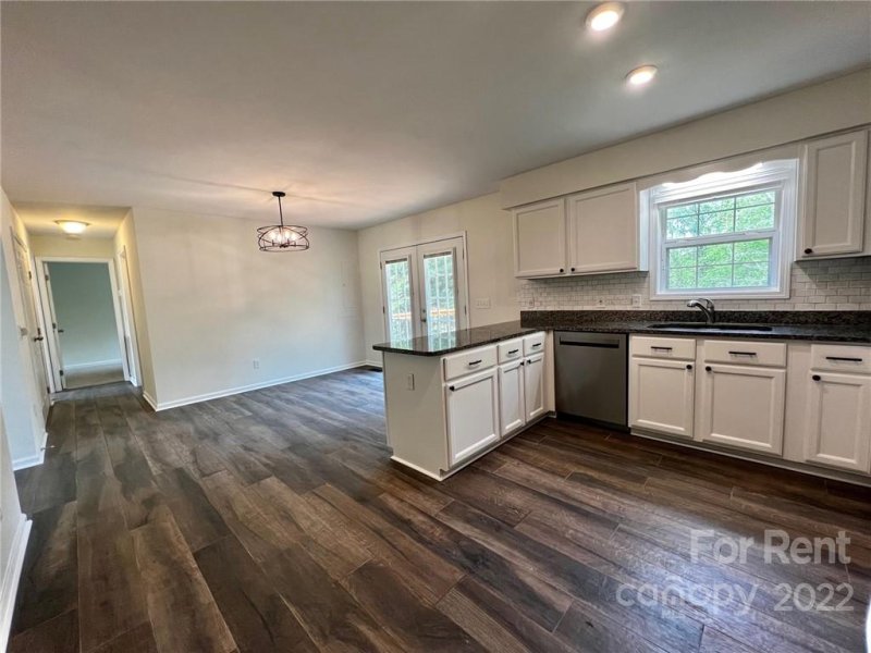 Property image 5 at 926 Polk Street, Charlotte, NC 28206