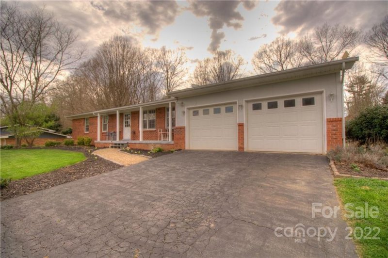 Property image 2 at 258 Camelot Drive, Clyde, NC 28721