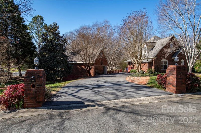 Property image 2 at 5301 Woodridge Drive, Monroe, NC 28110