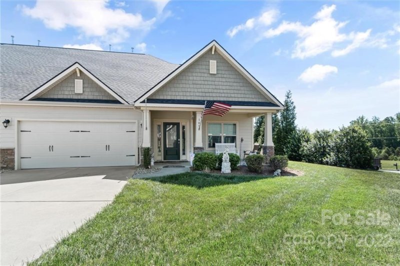 Property image 2 at 109 Damsire Court, Mooresville, NC 28115