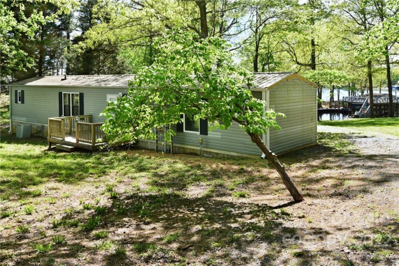 Property image 3 at 652 Springwood Drive, Mount Gilead, NC 27306