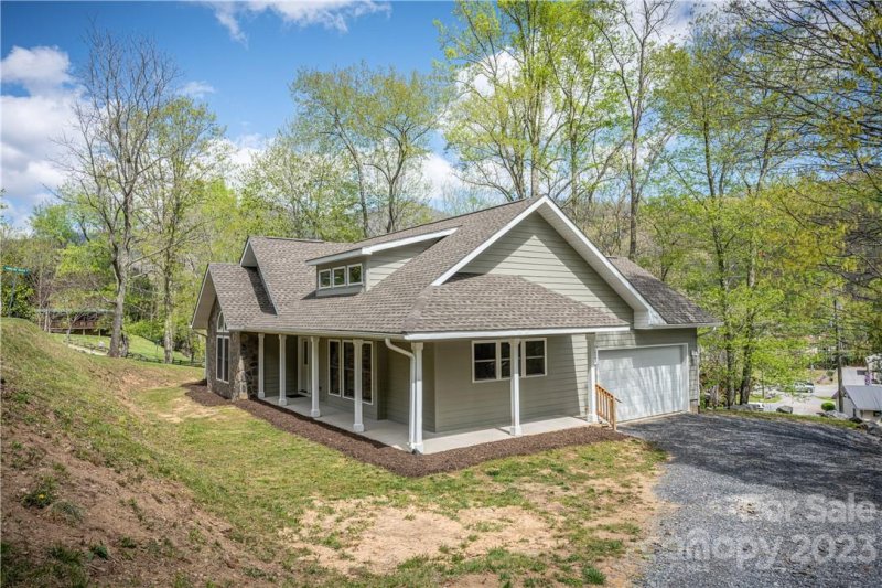 Property image 2 at 17 Tumbling Water Trail, Maggie Valley, NC 28751