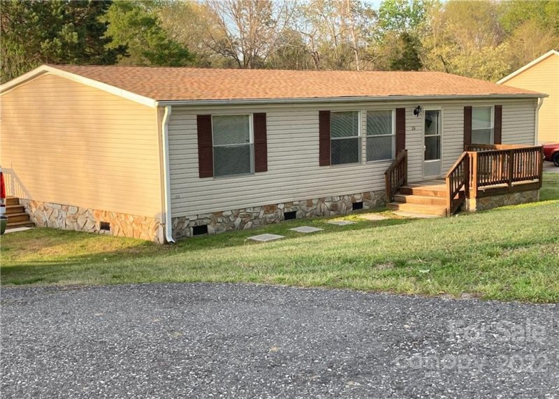 Property image 2 at 176 Crown Court, Kings Mountain, NC 28086