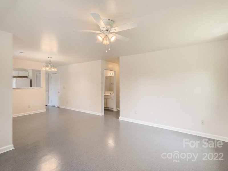 Property image 4 at 2604 Hemphill Street, Charlotte, NC 28208