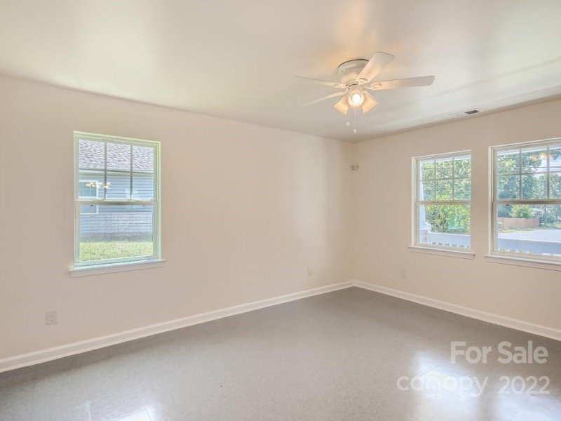 Property image 5 at 2604 Hemphill Street, Charlotte, NC 28208