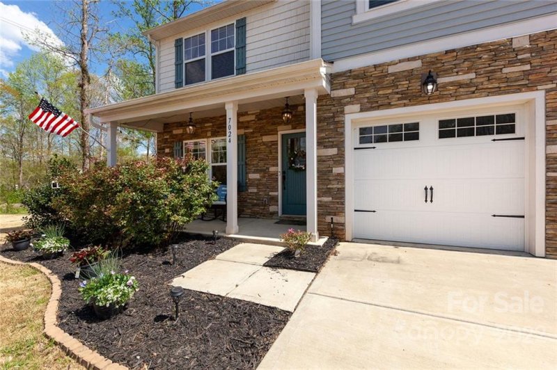 Property image 4 at 7024 Whitewater Loop, Lowell, NC 28098