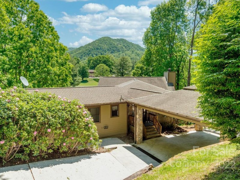 Property image 2 at 358 Country Club Drive, Canton, NC 28716
