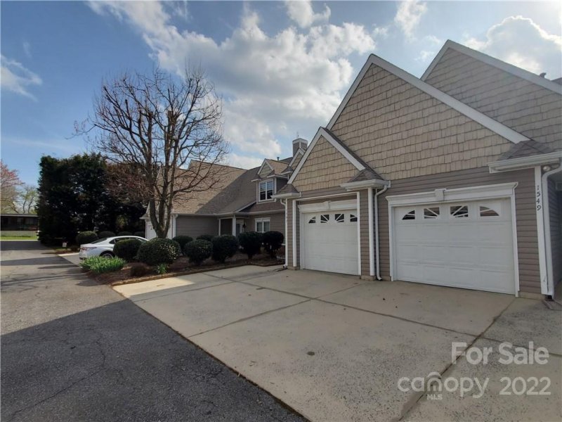 Property image 2 at 1547 16th Avenue, Hickory, NC 28601