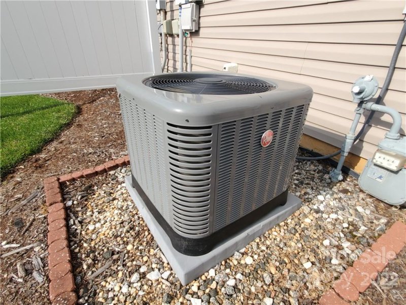 Property image 4 at 1547 16th Avenue, Hickory, NC 28601