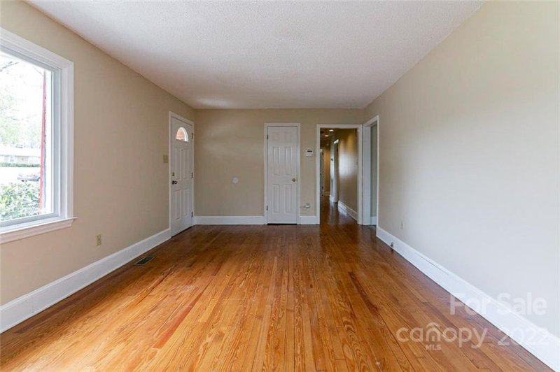Property image 5 at 5408 Maplewood Lane, Charlotte, NC 28227