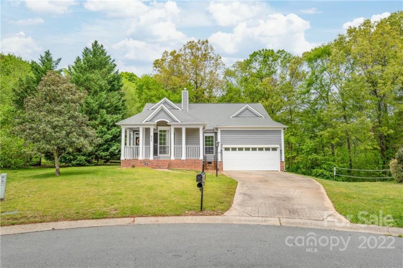 Property image 2 at 2712 Towhee Court, Charlotte, NC 28269