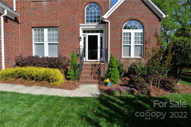 Property image 3 at 19527 Dufour Court, Cornelius, NC 28031